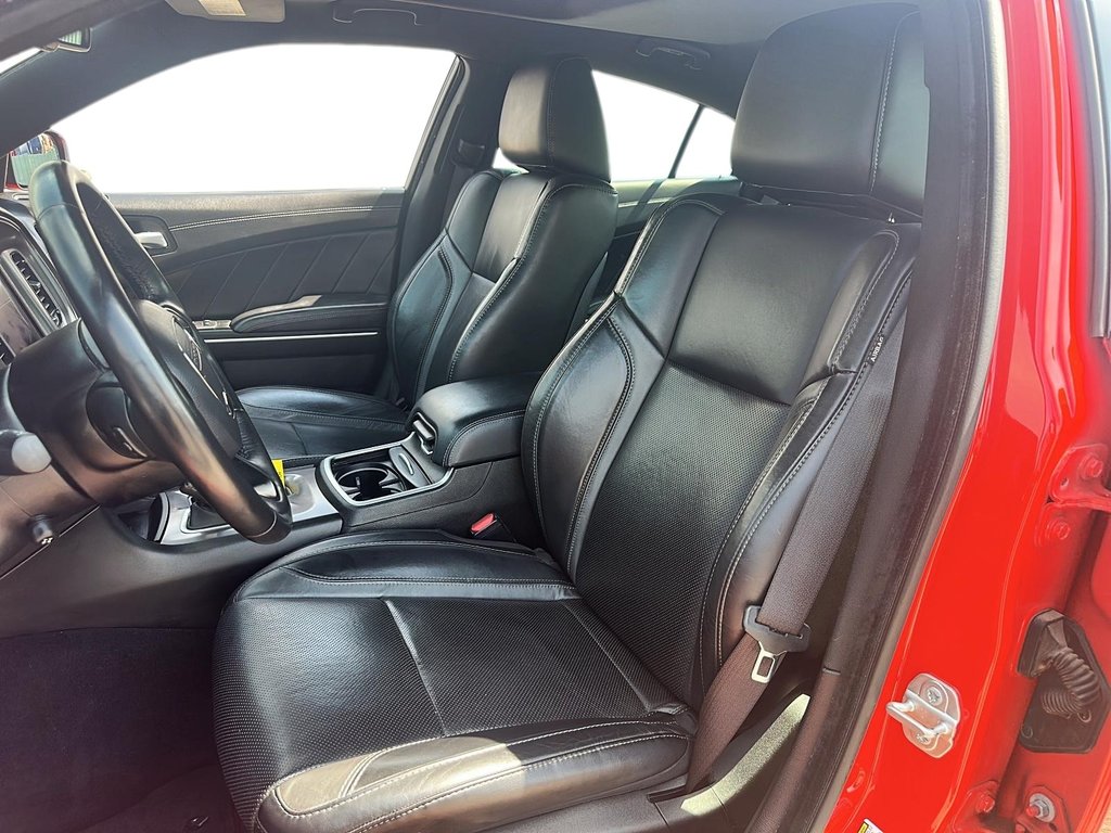 2023 Dodge Charger SXT AWD in Stratford, Ontario - 8 - w1024h768px