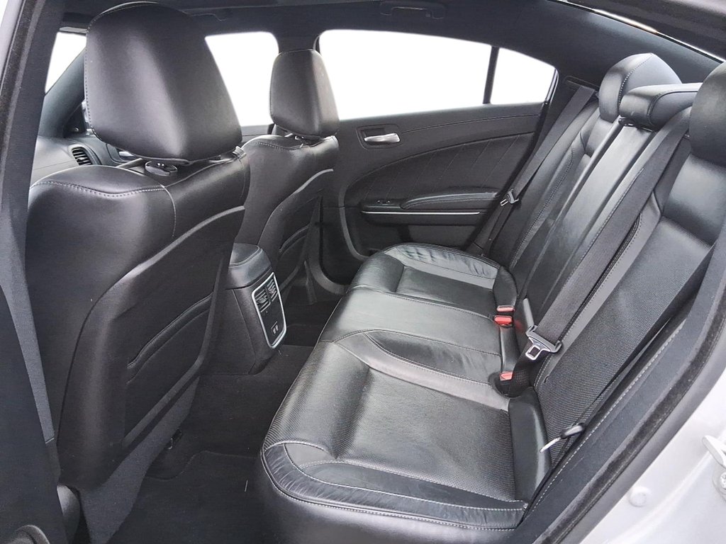 2023 Dodge Charger SXT AWD in Stratford, Ontario - 9 - w1024h768px
