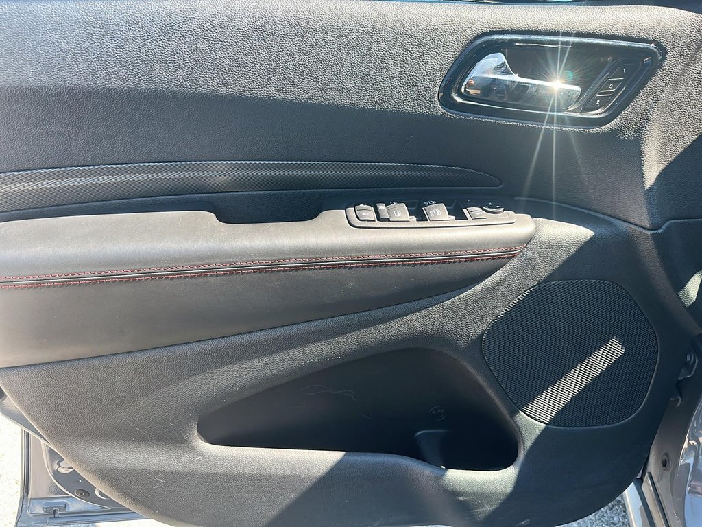 2023 Dodge Durango GT AWD in Stratford, Ontario - 10 - w1024h768px