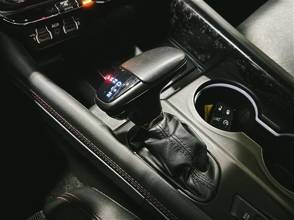 2024 Dodge Durango R/T Plus AWD in Stratford, Ontario - 16 - w1024h768px