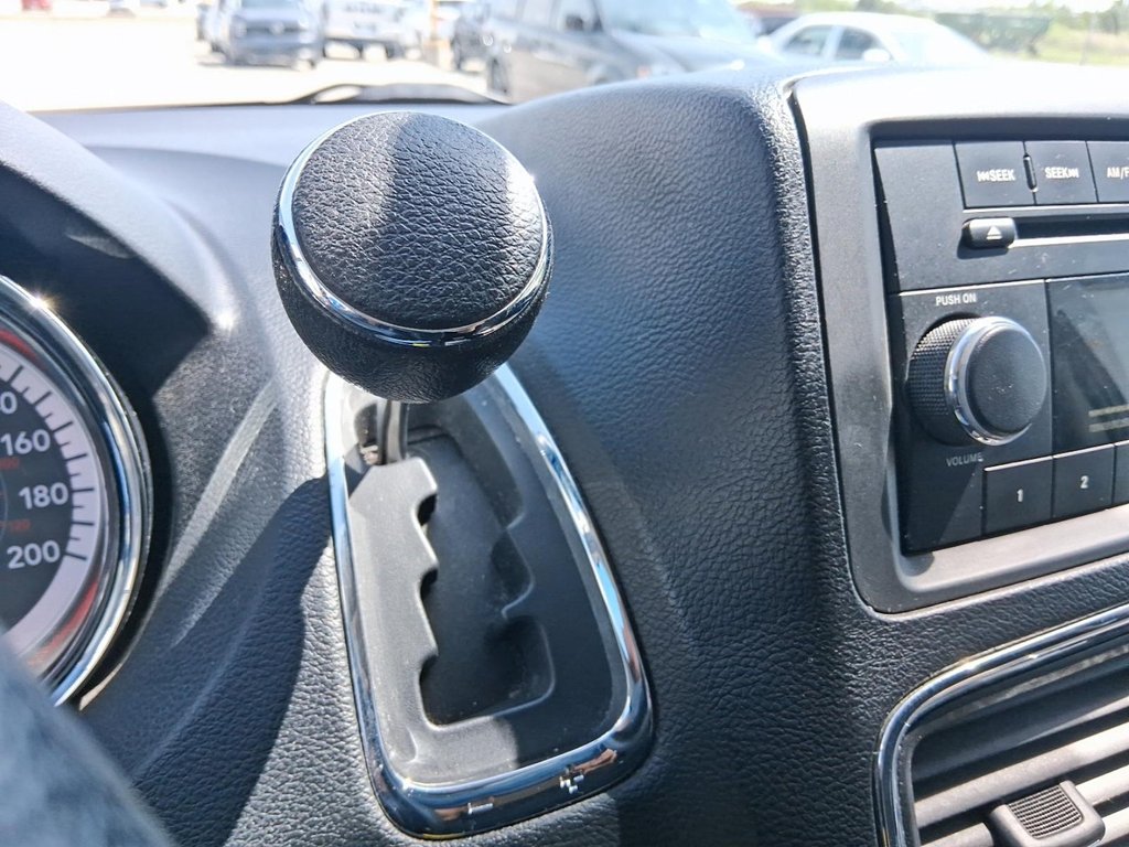2012 Dodge Grand Caravan Crew in Stratford, Ontario - 17 - w1024h768px