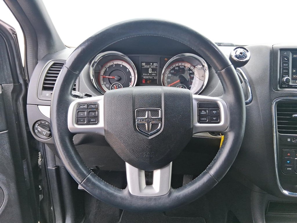 2015 Dodge Grand Caravan R/T in Stratford, Ontario - 13 - w1024h768px