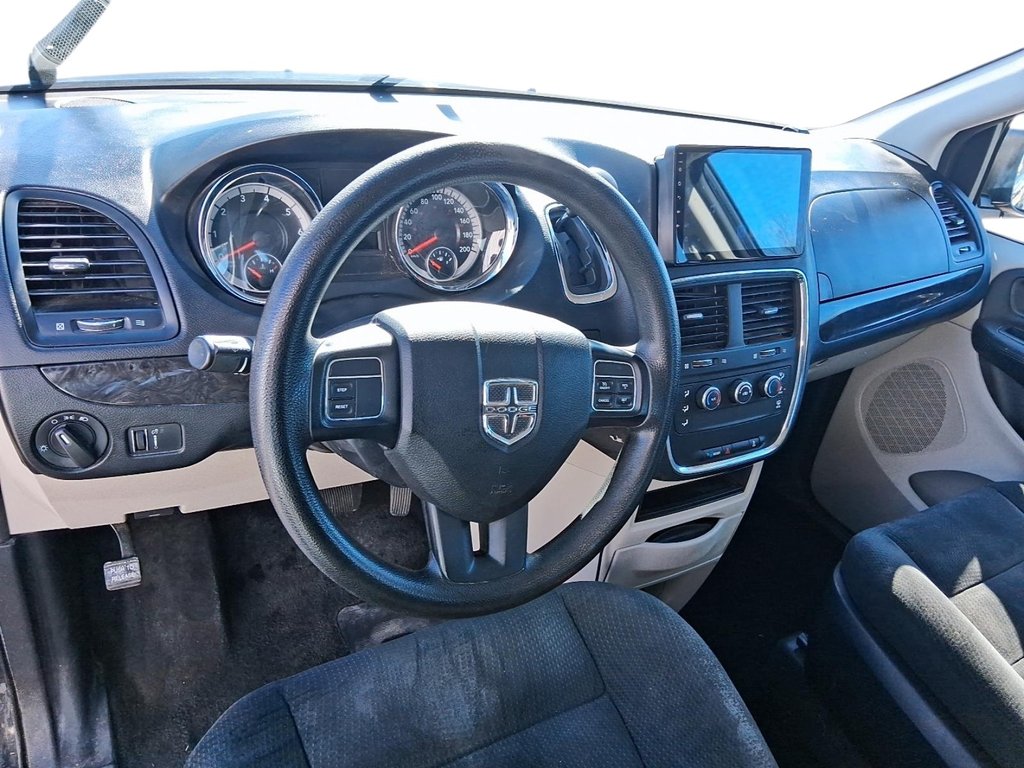 2016 Dodge Grand Caravan SE / SXT in Stratford, Ontario - 10 - w1024h768px