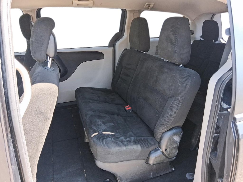 2016 Dodge Grand Caravan Crew in Stratford, Ontario - 9 - w1024h768px