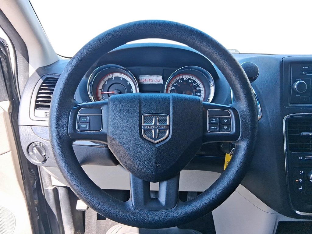 2016 Dodge Grand Caravan Crew in Stratford, Ontario - 13 - w1024h768px