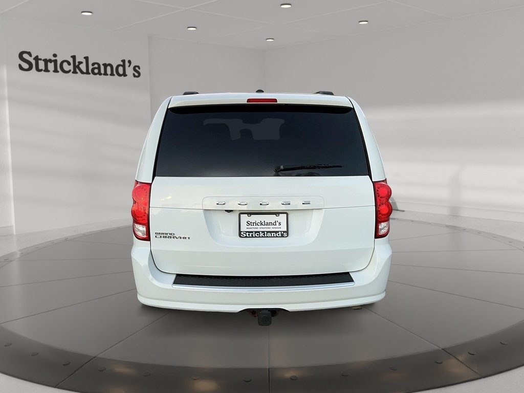 2017 Dodge Grand Caravan CVP / SXT in Stratford, Ontario - 3 - w1024h768px
