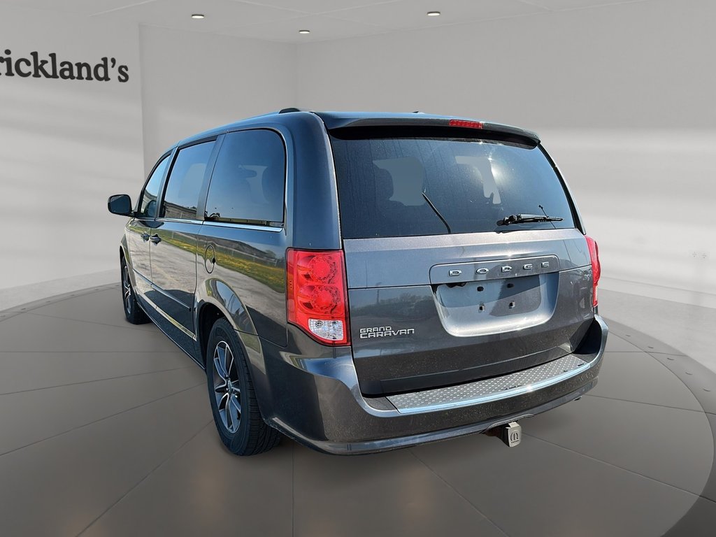 2017 Dodge Grand Caravan CVP / SXT in Stratford, Ontario - 4 - w1024h768px