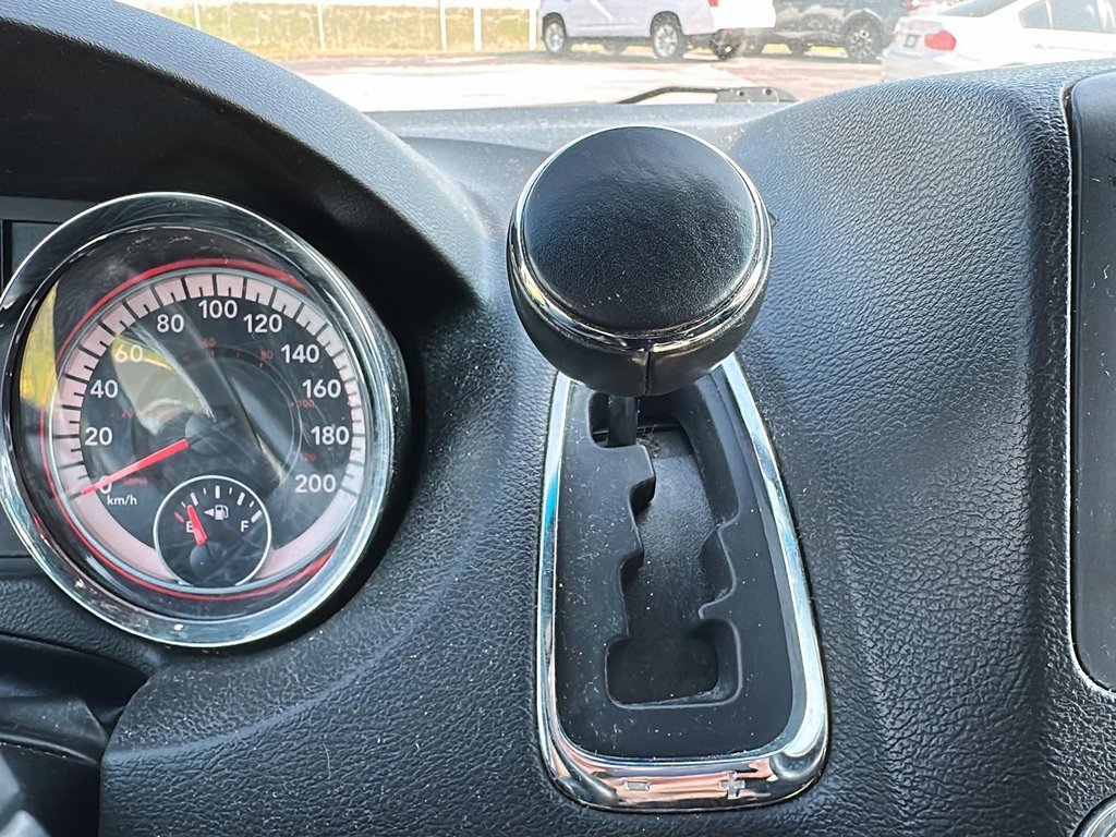 2017 Dodge Grand Caravan CVP / SXT in Stratford, Ontario - 14 - w1024h768px