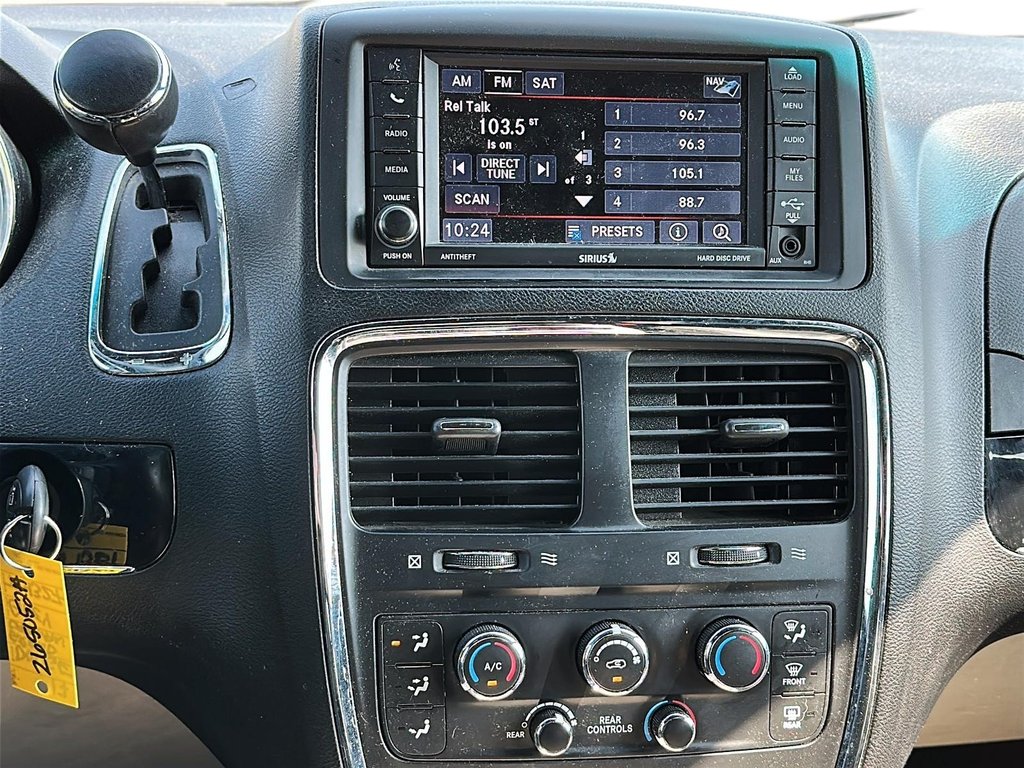 2017 Dodge Grand Caravan CVP / SXT in Stratford, Ontario - 16 - w1024h768px