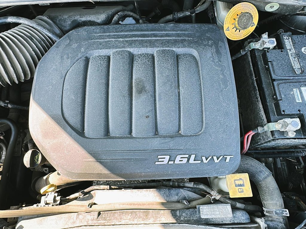 2017 Dodge Grand Caravan CVP / SXT in Stratford, Ontario - 7 - w1024h768px