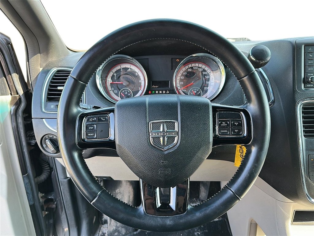 2017 Dodge Grand Caravan CVP / SXT in Stratford, Ontario - 11 - w1024h768px