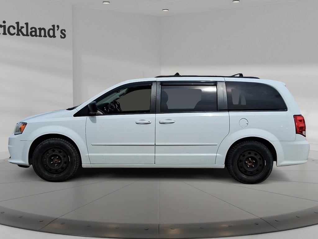 2017 Dodge Grand Caravan CVP / SXT in Stratford, Ontario - 5 - w1024h768px