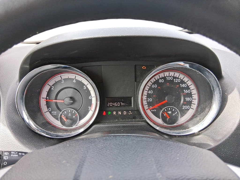 2017 Dodge Grand Caravan CVP / SXT in Stratford, Ontario - 14 - w1024h768px