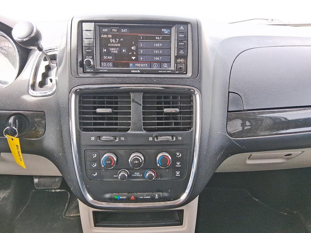 2017 Dodge Grand Caravan CVP / SXT in Stratford, Ontario - 15 - w1024h768px