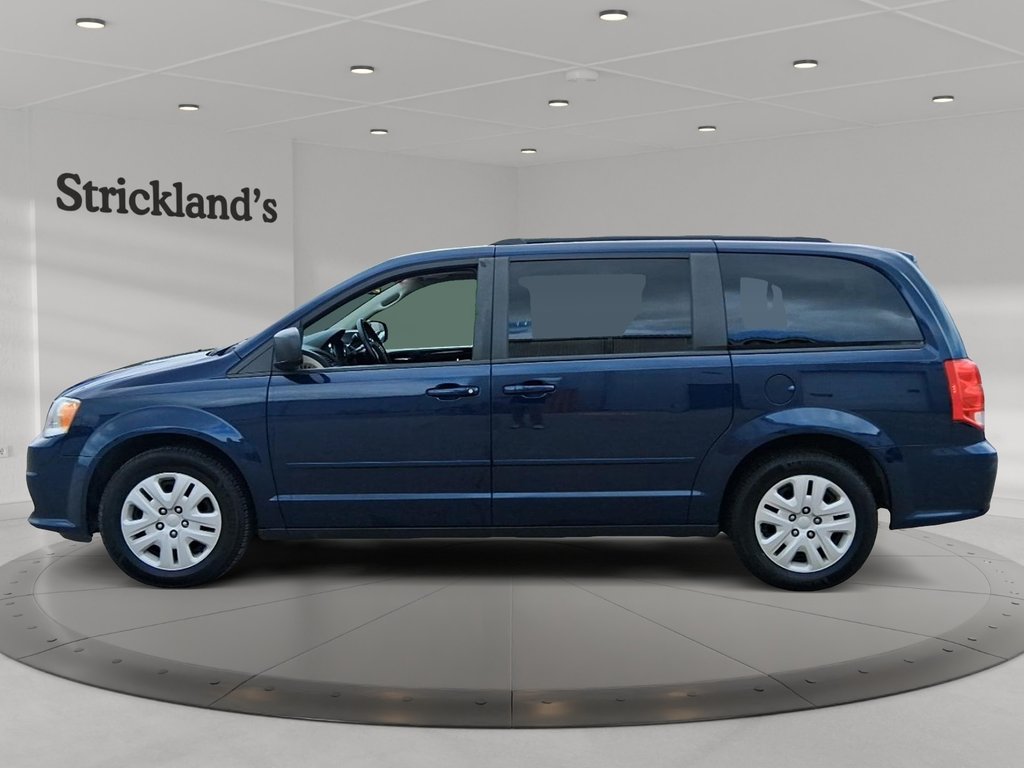 2017 Dodge Grand Caravan CVP / SXT in Stratford, Ontario - 5 - w1024h768px