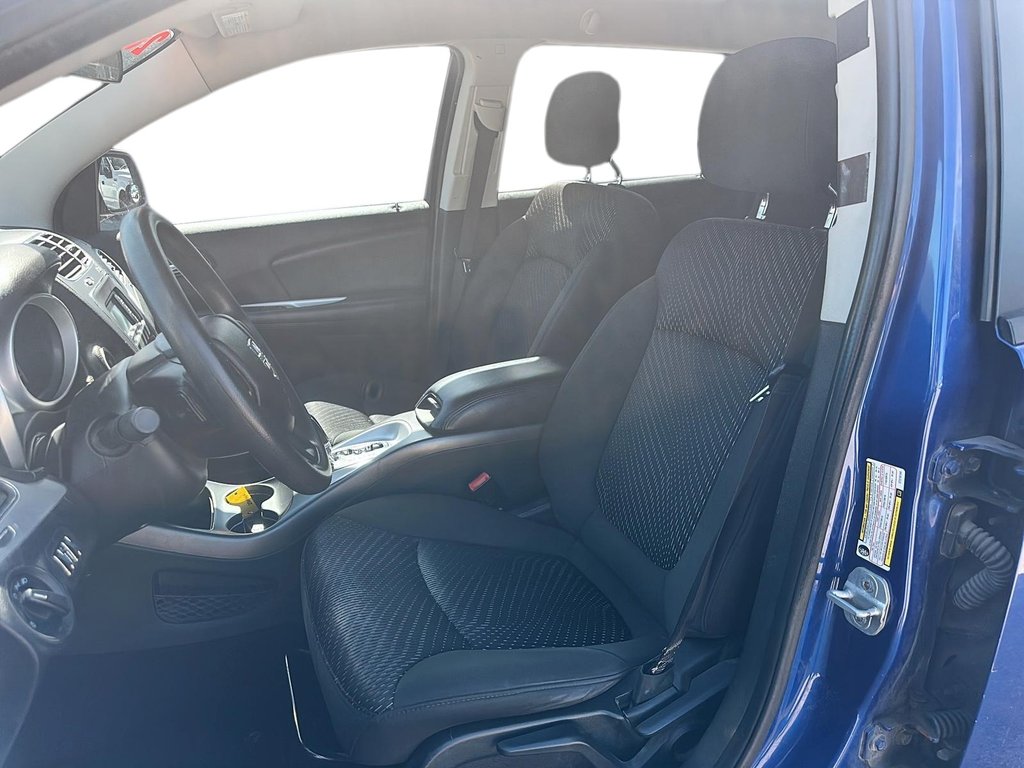 2012 Dodge Journey SE Plus FWD in Stratford, Ontario - 8 - w1024h768px
