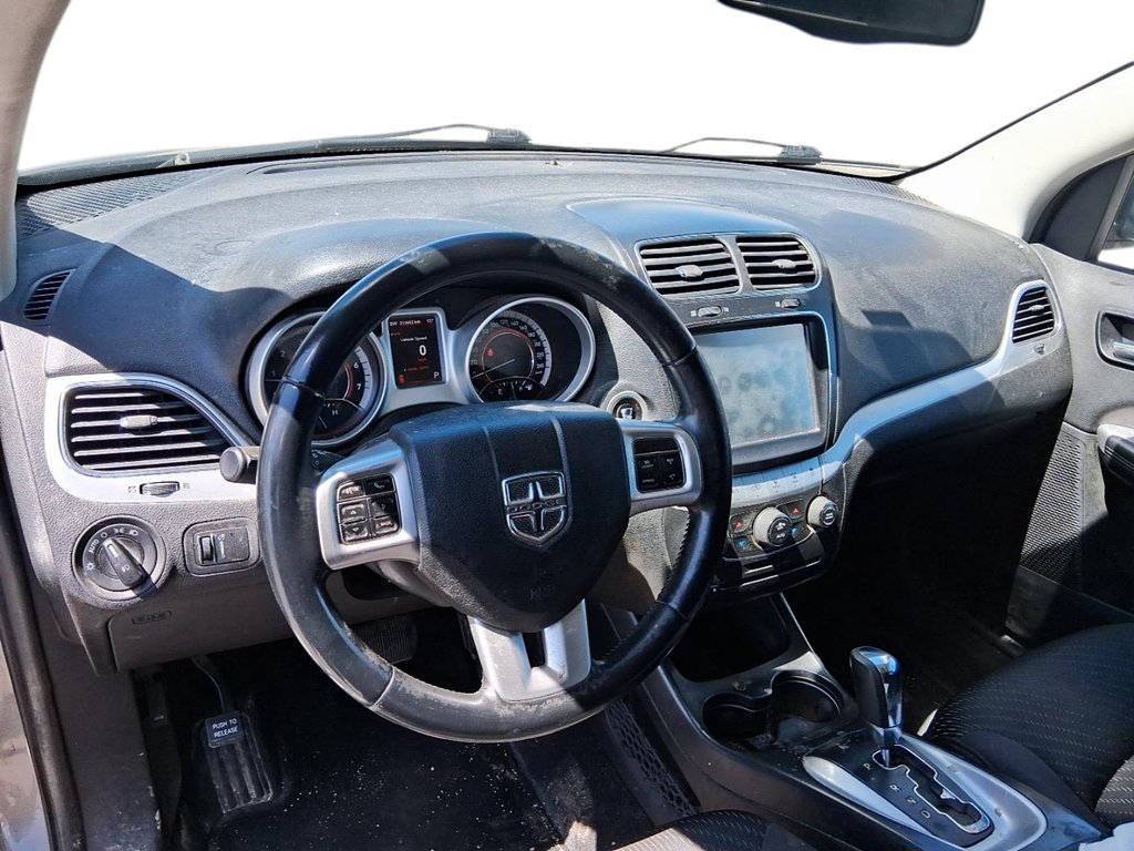 2012 Dodge Journey SXT 4D Utility FWD in Stratford, Ontario - 9 - w1024h768px