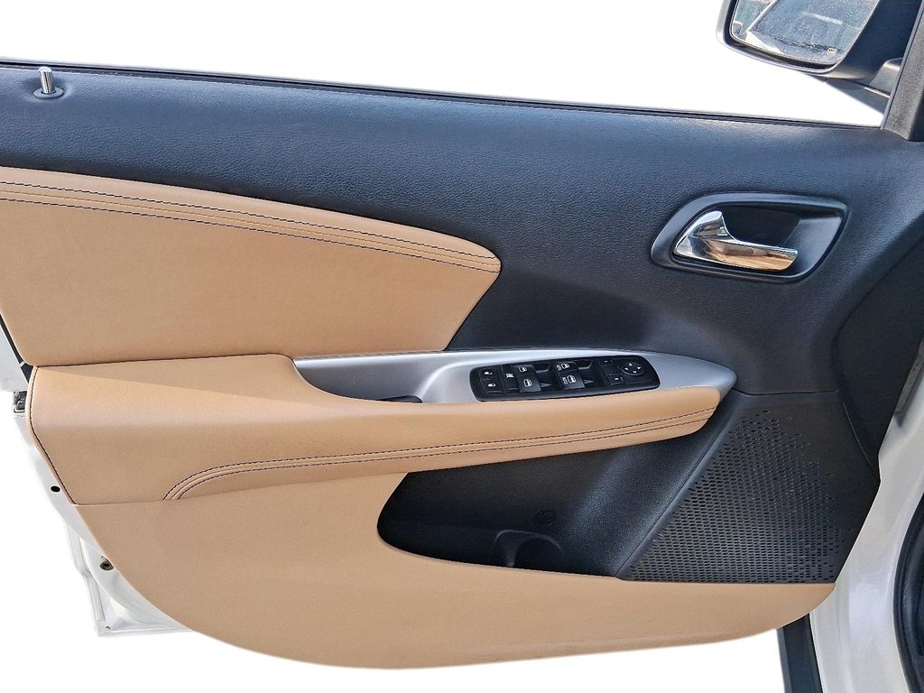 2015 Dodge Journey R/T AWD in Stratford, Ontario - 11 - w1024h768px