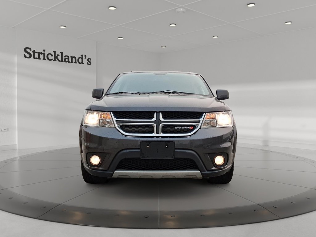 2015 Dodge Journey SXT / Limited in Stratford, Ontario - 2 - w1024h768px