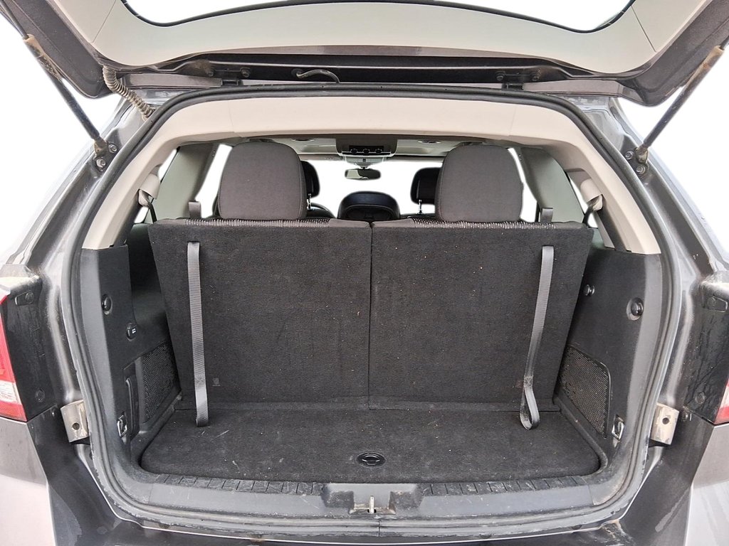 2015 Dodge Journey SXT / Limited in Stratford, Ontario - 6 - w1024h768px