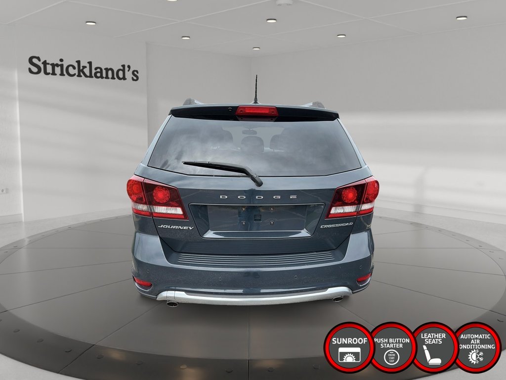2017 Dodge Journey Crossroad in Stratford, Ontario - 3 - w1024h768px