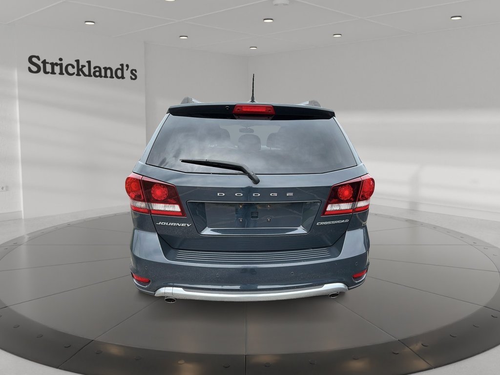 2017 Dodge Journey Crossroad in Stratford, Ontario - 3 - w1024h768px