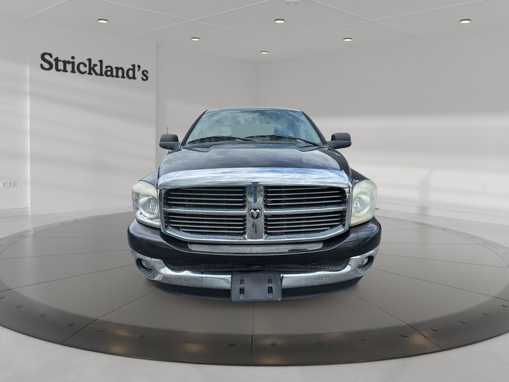 2008 Dodge Ram 1500 SXT Quad Cab 4WD in Stratford, Ontario - 2 - w1024h768px