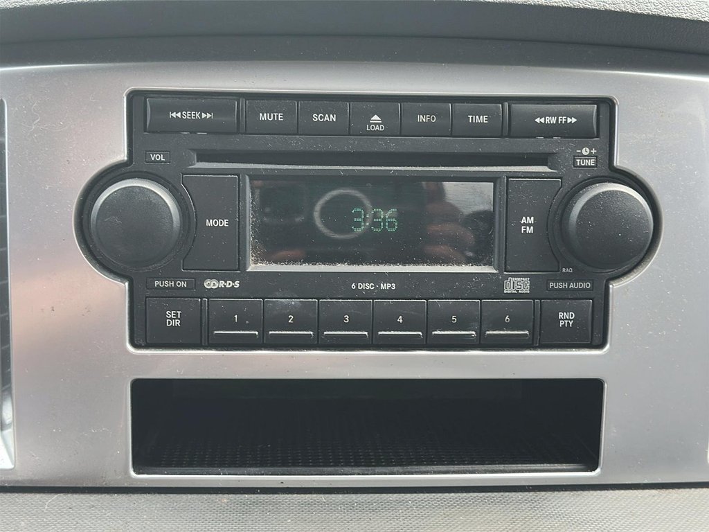 2008 Dodge Ram 1500 SXT Quad Cab 4WD in Stratford, Ontario - 17 - w1024h768px