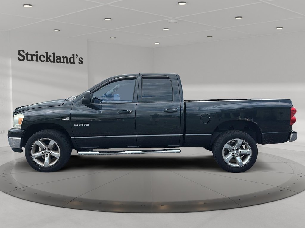 2008 Dodge Ram 1500 SXT Quad Cab 4WD in Stratford, Ontario - 5 - w1024h768px