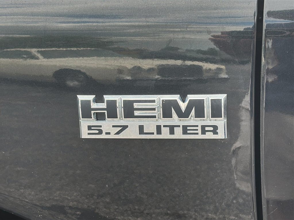 2008 Dodge Ram 1500 SXT Quad Cab 4WD in Stratford, Ontario - 6 - w1024h768px