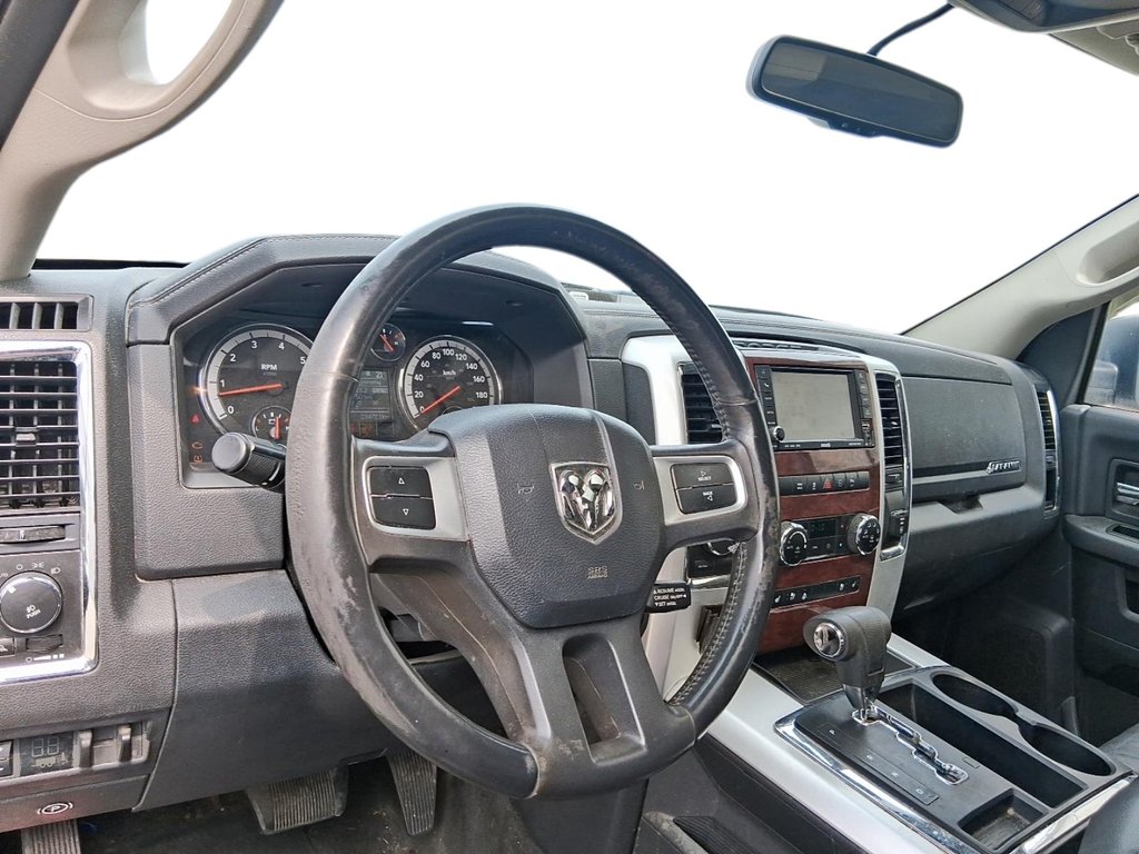 2011 Dodge Ram 1500 Laramie Crew Cab 4WD in Stratford, Ontario - 10 - w1024h768px
