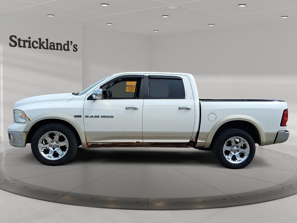 2011 Dodge Ram 1500 Laramie Crew Cab 4WD in Stratford, Ontario - 5 - w1024h768px