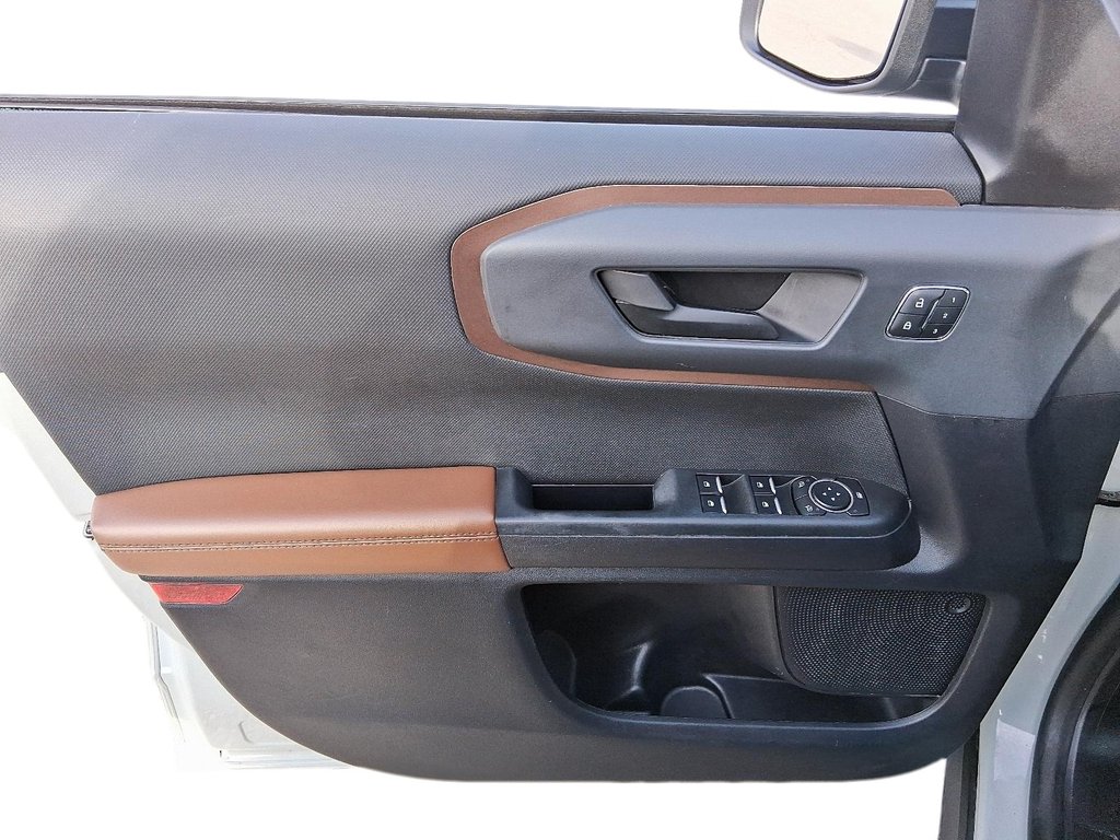 2024 Ford Bronco Sport Outer Banks 4x4 in Stratford, Ontario - 11 - w1024h768px