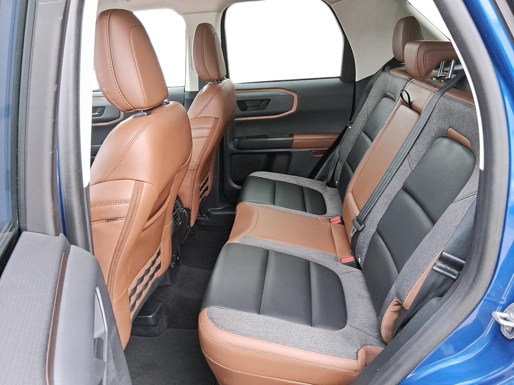 2024 Ford Bronco Sport Outer Banks 4x4 in Stratford, Ontario - 9 - w1024h768px