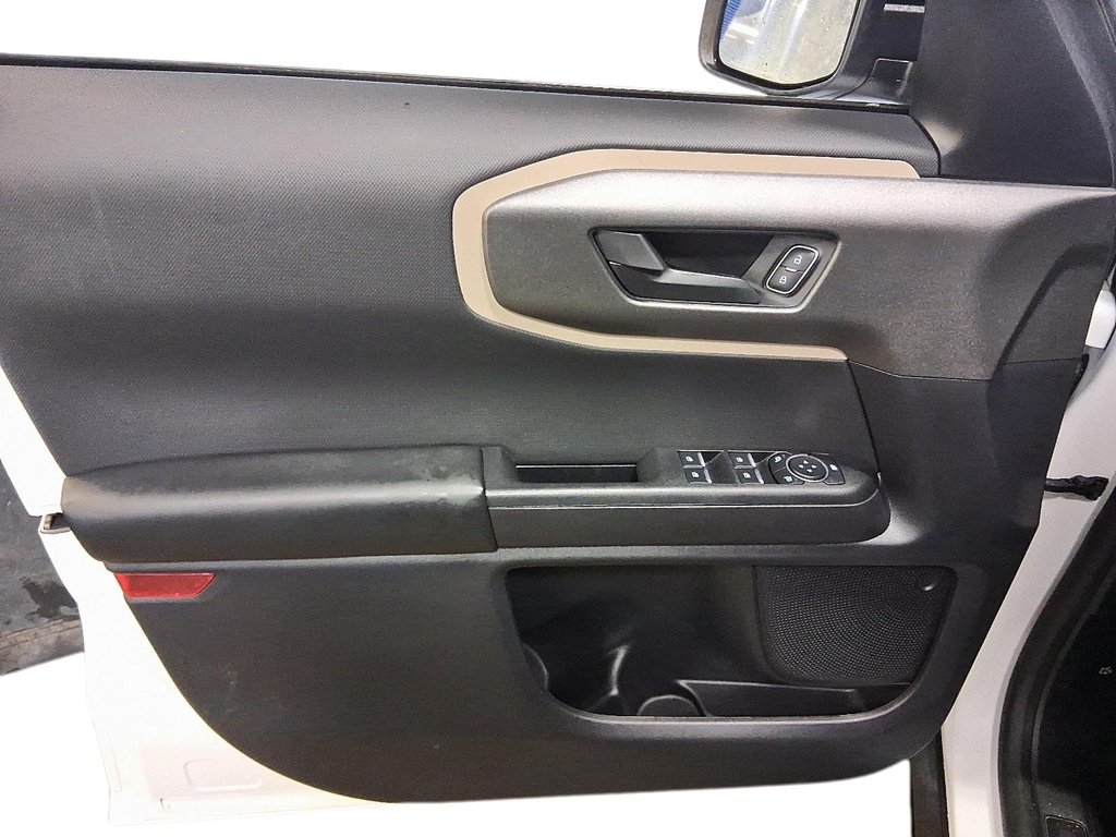 2025 Ford Bronco Sport Big Bend 4x4 in Stratford, Ontario - 11 - w1024h768px