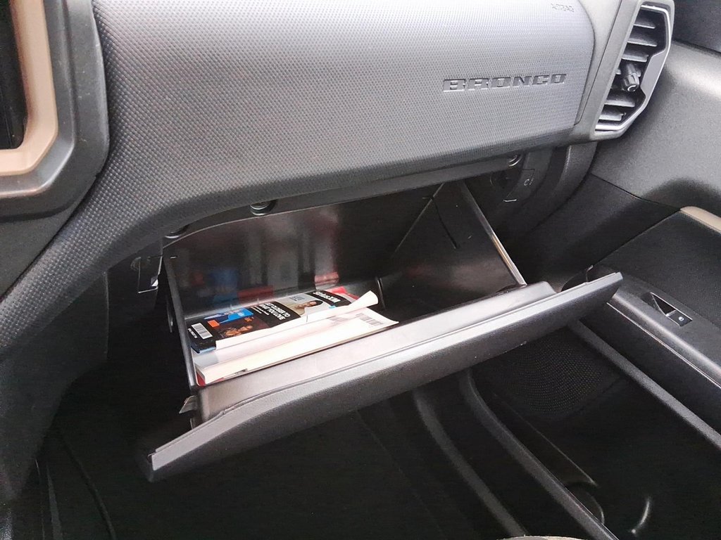 2025 Ford Bronco Sport Big Bend 4x4 in Stratford, Ontario - 16 - w1024h768px