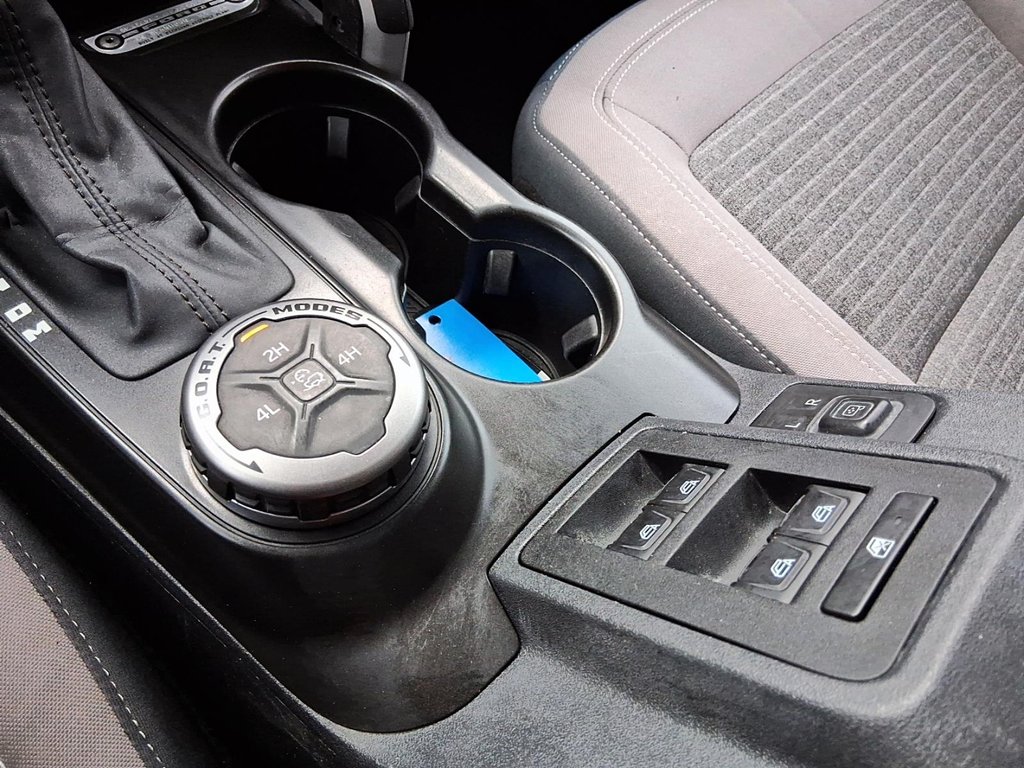 2021 Ford Bronco 4-Door Outer Banks in Stratford, Ontario - 17 - w1024h768px