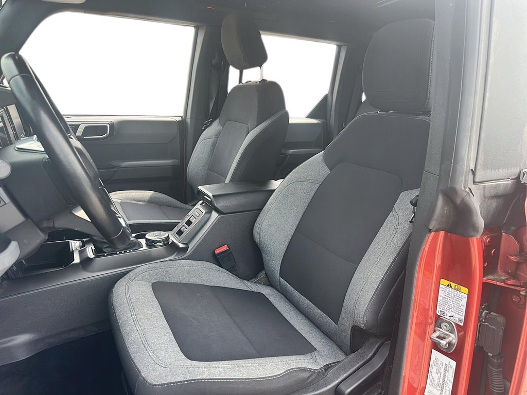 2022 Ford Bronco 4-Door Big Bend Advanced 4x4 in Stratford, Ontario - 8 - w1024h768px