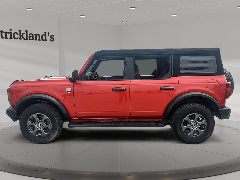 2022 Ford Bronco 4-Door Big Bend Advanced 4x4 in Stratford, Ontario - 5 - w1024h768px