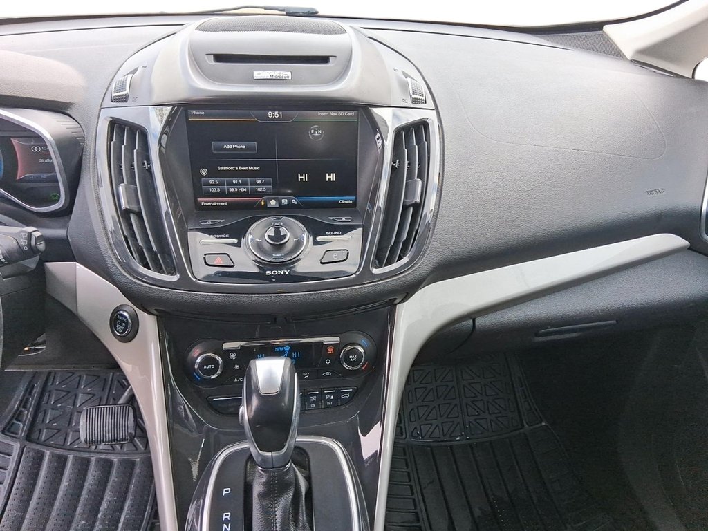2013 Ford CMax SE Hybrid in Stratford, Ontario - 15 - w1024h768px