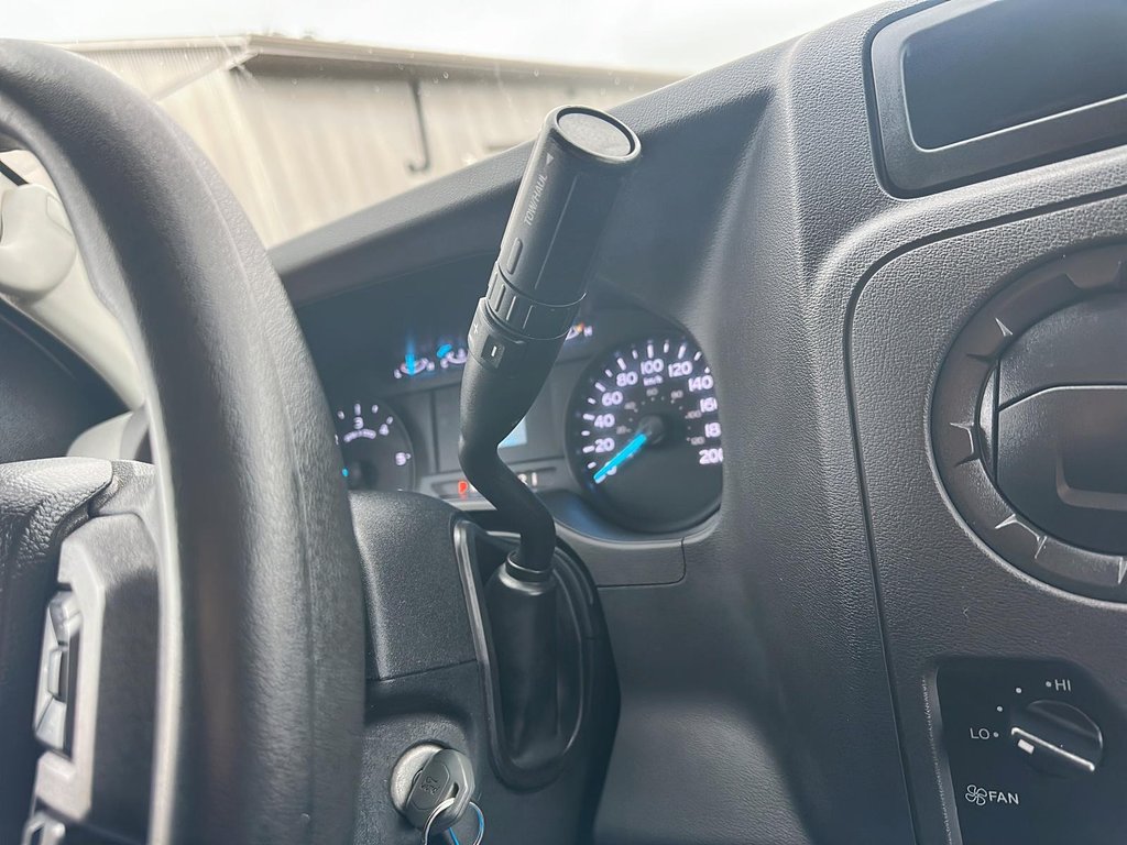 2022 Ford E-Series Cutaway E-450 DRW Super Duty CA 176WB in Stratford, Ontario - 14 - w1024h768px