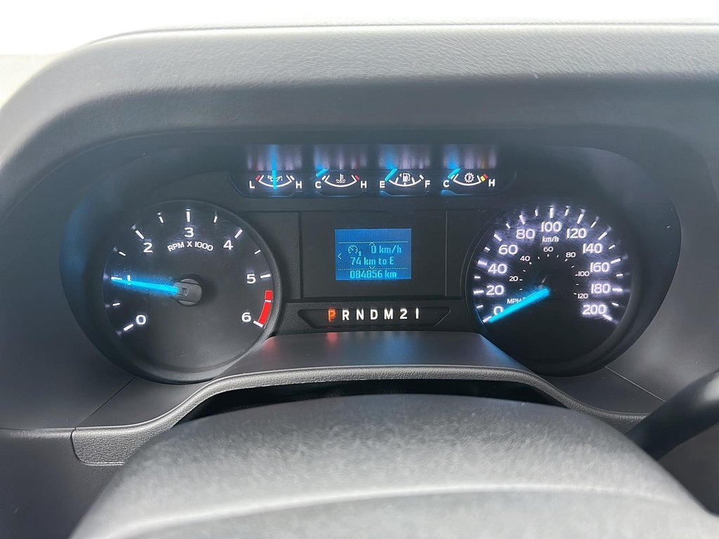 2022 Ford E-Series Cutaway E-450 DRW Super Duty CA 176WB in Stratford, Ontario - 13 - w1024h768px