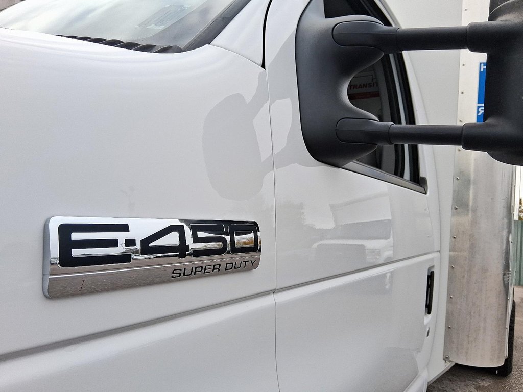 2022 Ford E-series Cutaway E-450 DRW Super Duty CA 176WB in Stratford, Ontario - 6 - w1024h768px
