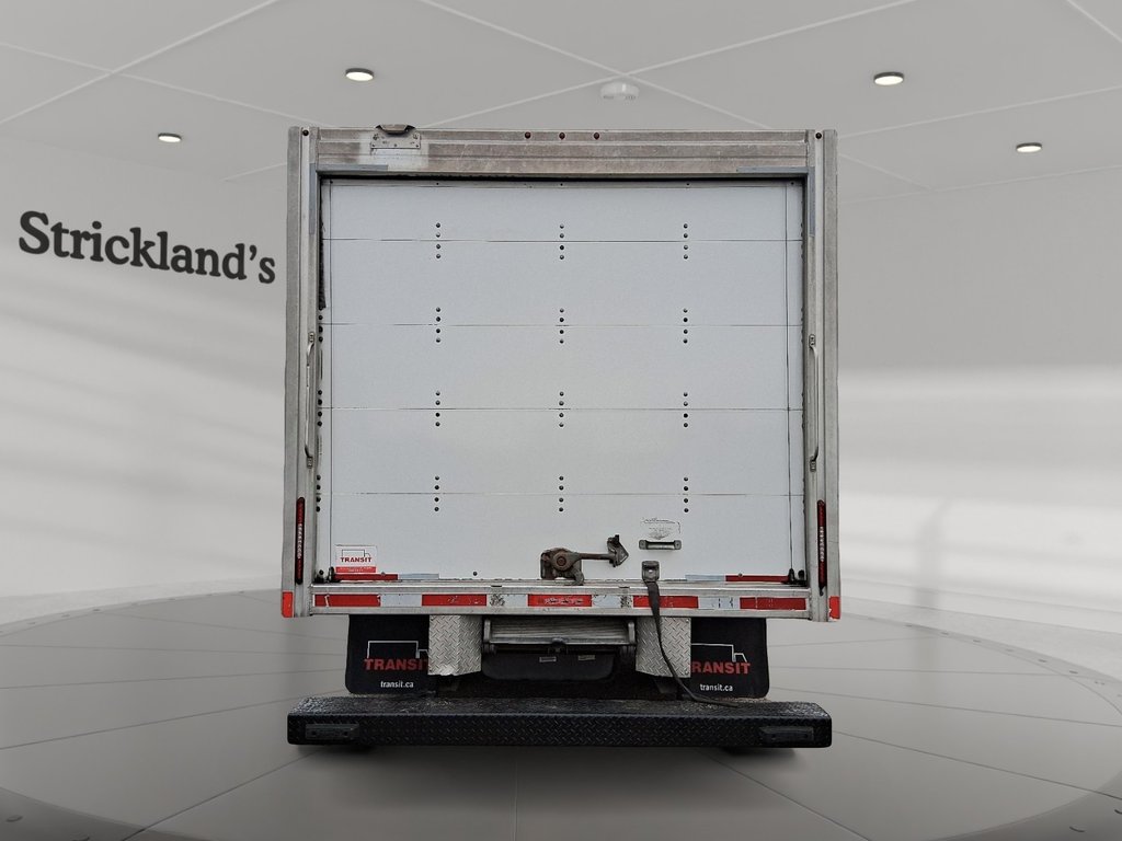 2022 Ford E-series Cutaway E-450 DRW Super Duty CA 176WB in Stratford, Ontario - 3 - w1024h768px