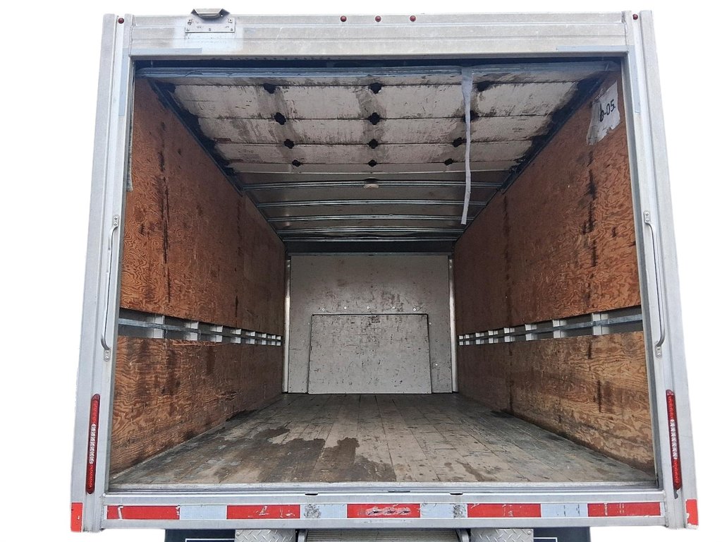 2022 Ford E-series Cutaway E-450 DRW Super Duty CA 176WB in Stratford, Ontario - 17 - w1024h768px