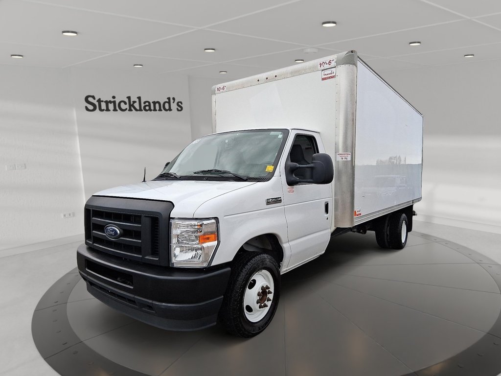 2023 Ford E-series Cutaway E-450 DRW Super Duty CA 176WB in Stratford, Ontario - 1 - w1024h768px