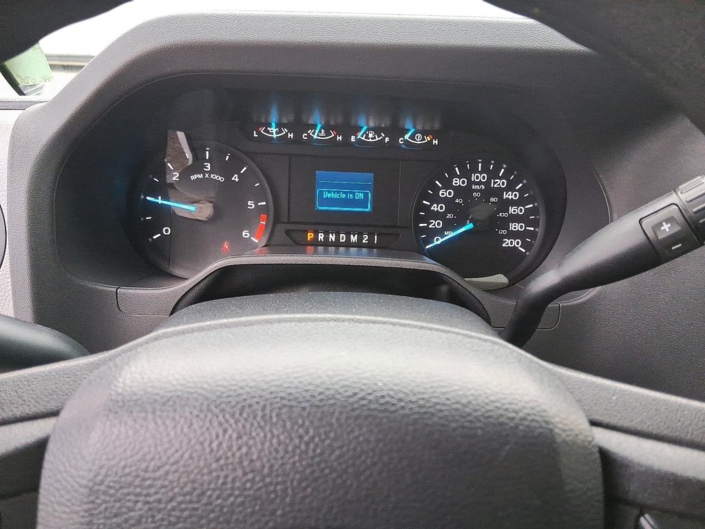 2023 Ford E-series Cutaway E-450 DRW Super Duty CA 176WB in Stratford, Ontario - 13 - w1024h768px