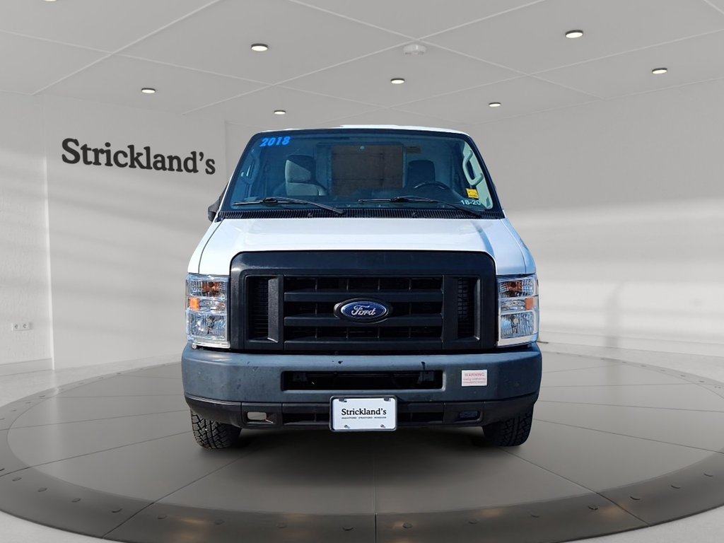 2018 Ford Econoline Van Cutaway E-450 DRW in Stratford, Ontario - 2 - w1024h768px