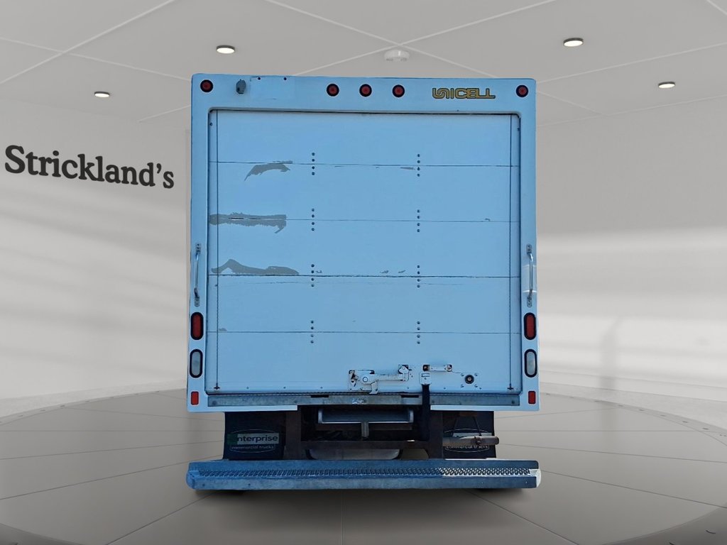 2018 Ford Econoline Van Cutaway E-450 DRW in Stratford, Ontario - 3 - w1024h768px