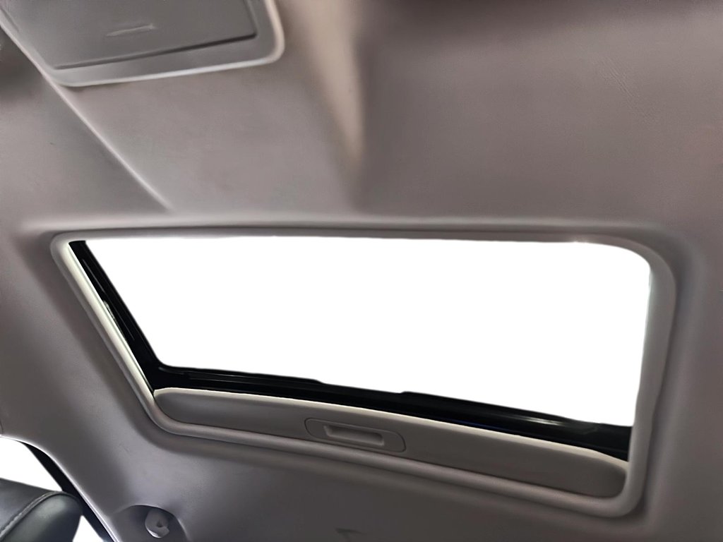 2022 Ford EcoSport Titanium 4WD in Stratford, Ontario - 17 - w1024h768px